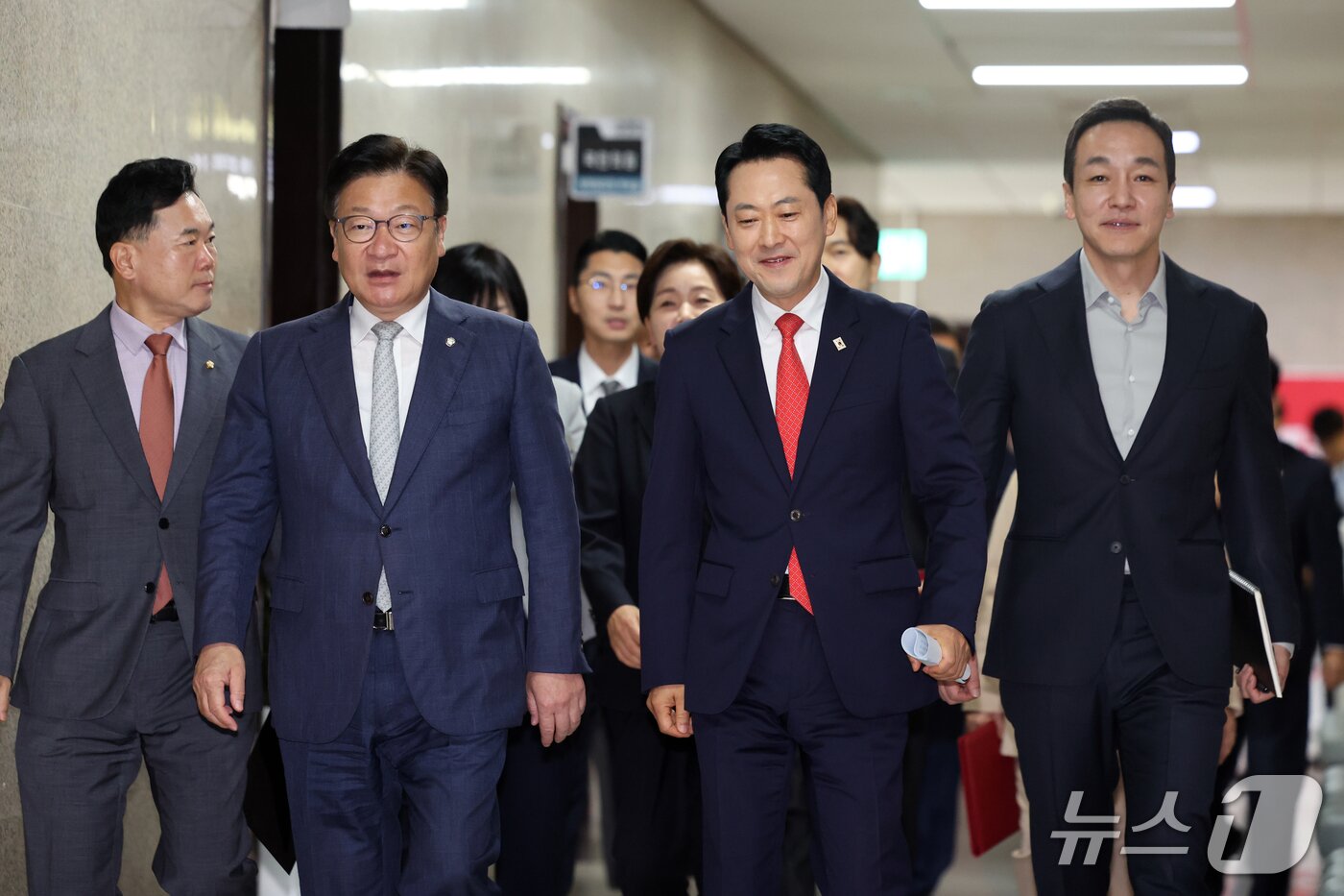 본문 이미지 - 국민의힘 장동혁 대표와 정점식 원내대표. 2026.9.28 ⓒ 뉴스1 황기선 기자