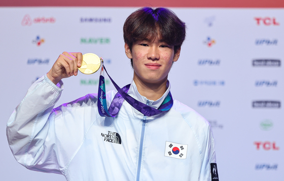 스케이트보드 강준이 금메달에도 흠집…조직위 통해 교환 요청[AG]