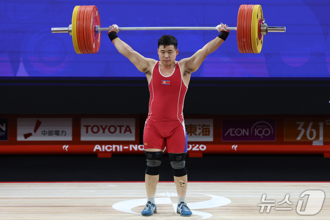 (나고야=뉴스1) 김민지 기자 = 북한 노광렬이 28일 일본 아이치현 나고야 중소기업진흥회관에서 열린 2026 아이치·나고야 아시안게임 역도 남자 85kg 결승에서 인상 1차 시기 …
