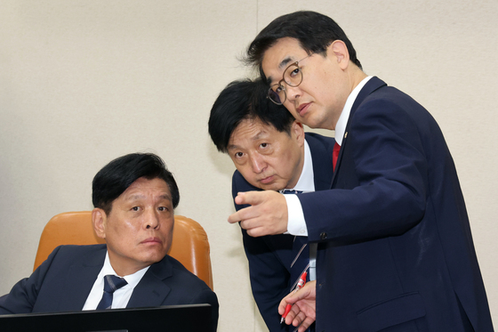 재경위, 구글코리아·KAI 사장 국감 증인 채택…김용범·여한구 '불발'