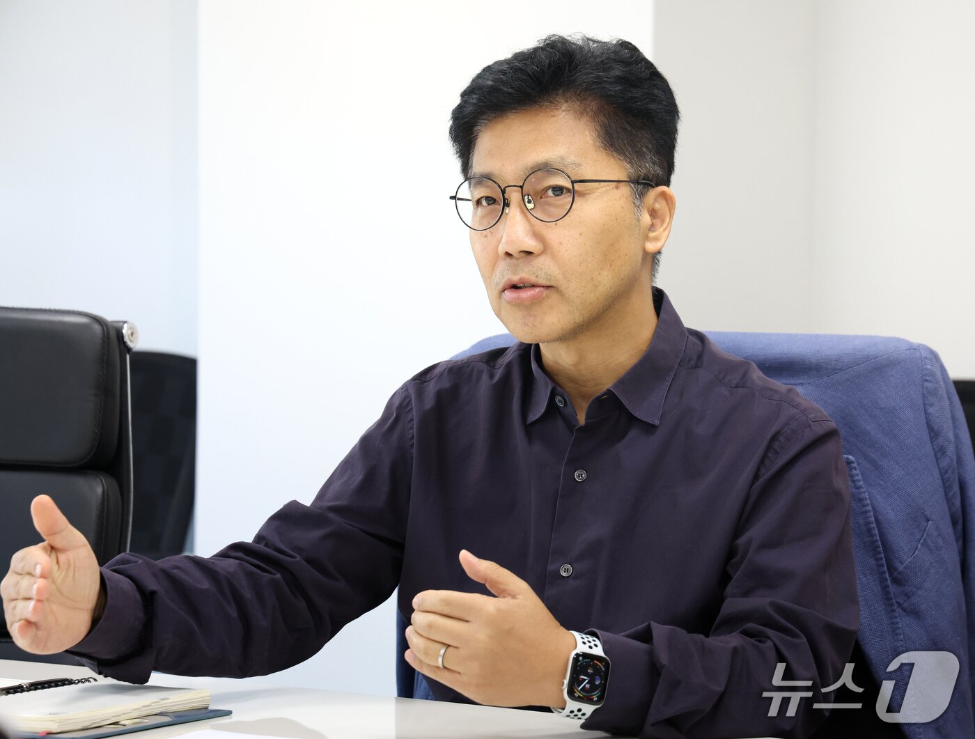본문 이미지 - 한상규 신라젠(주) 대표이사가 28일 서울 중구 사무실에서 뉴스1과 인터뷰를 하고 있다. ⓒ 뉴스1 김명섭 기자