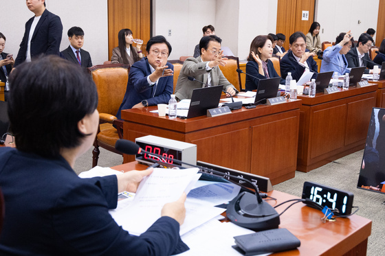 국민의힘, 조희대 대법원장 국감 증인 채택에 항의