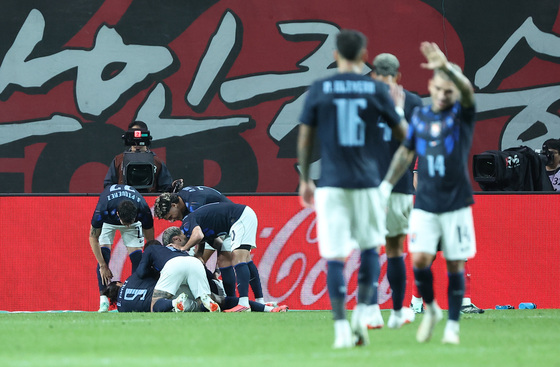 3-0으로 앞서가는 우루과이