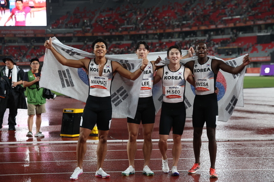 '상소 끝 기사회생' 육상 400m 계주 동메달…'38초43' 한국新[AG]