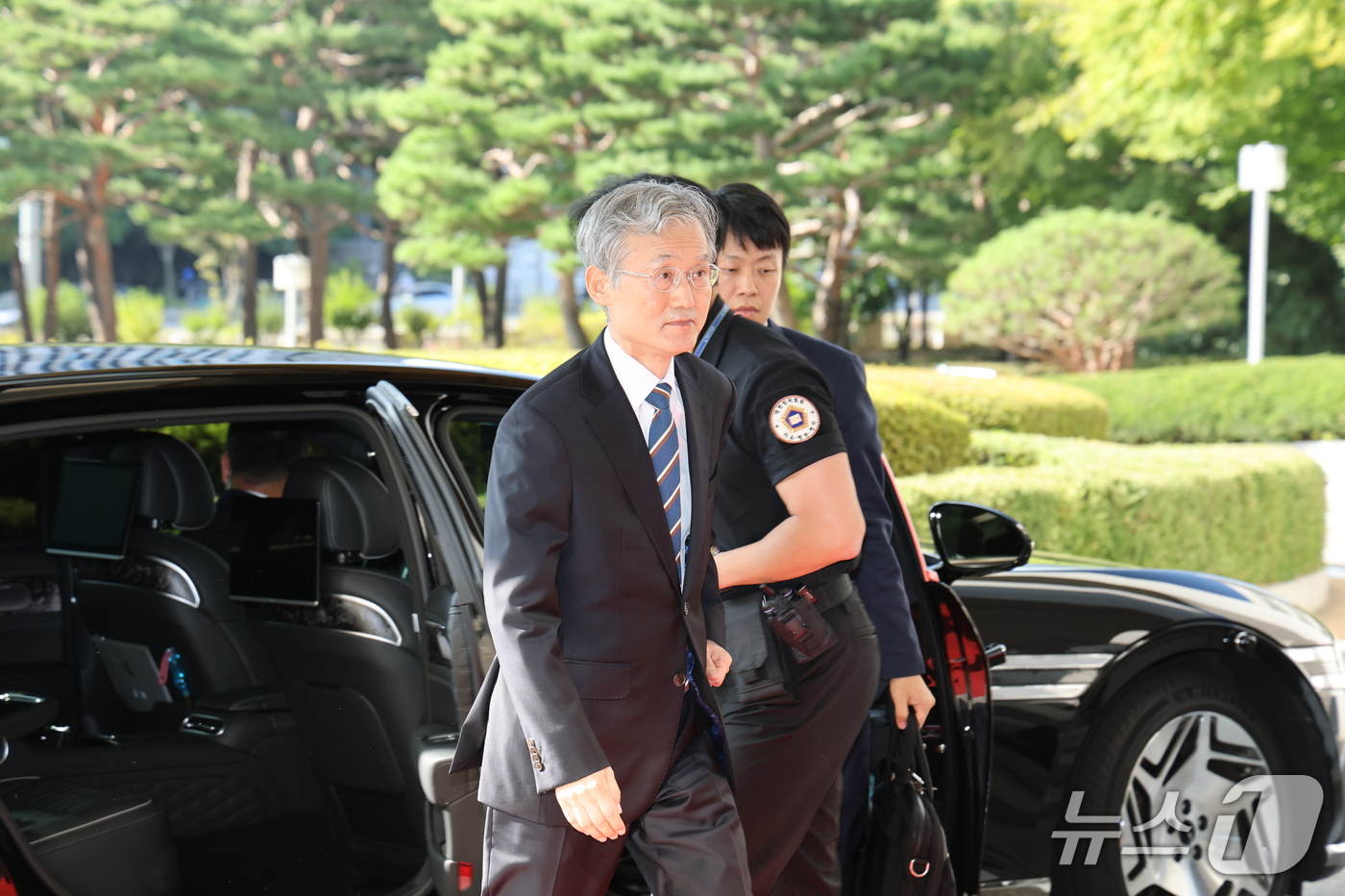 (서울=뉴스1) 이광호 기자 = 조희대 대법원장이 29일 서울 서초구 대법원으로 출근하고 있다. 2026.9.29/뉴스1