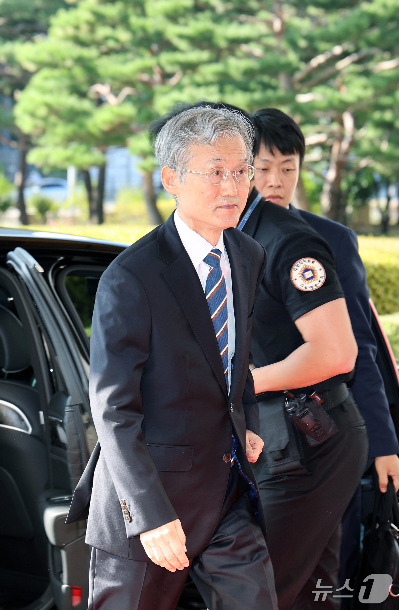 (서울=뉴스1) 이광호 기자 = 조희대 대법원장이 29일 서울 서초구 대법원으로 출근하고 있다. 2026.9.29/뉴스1