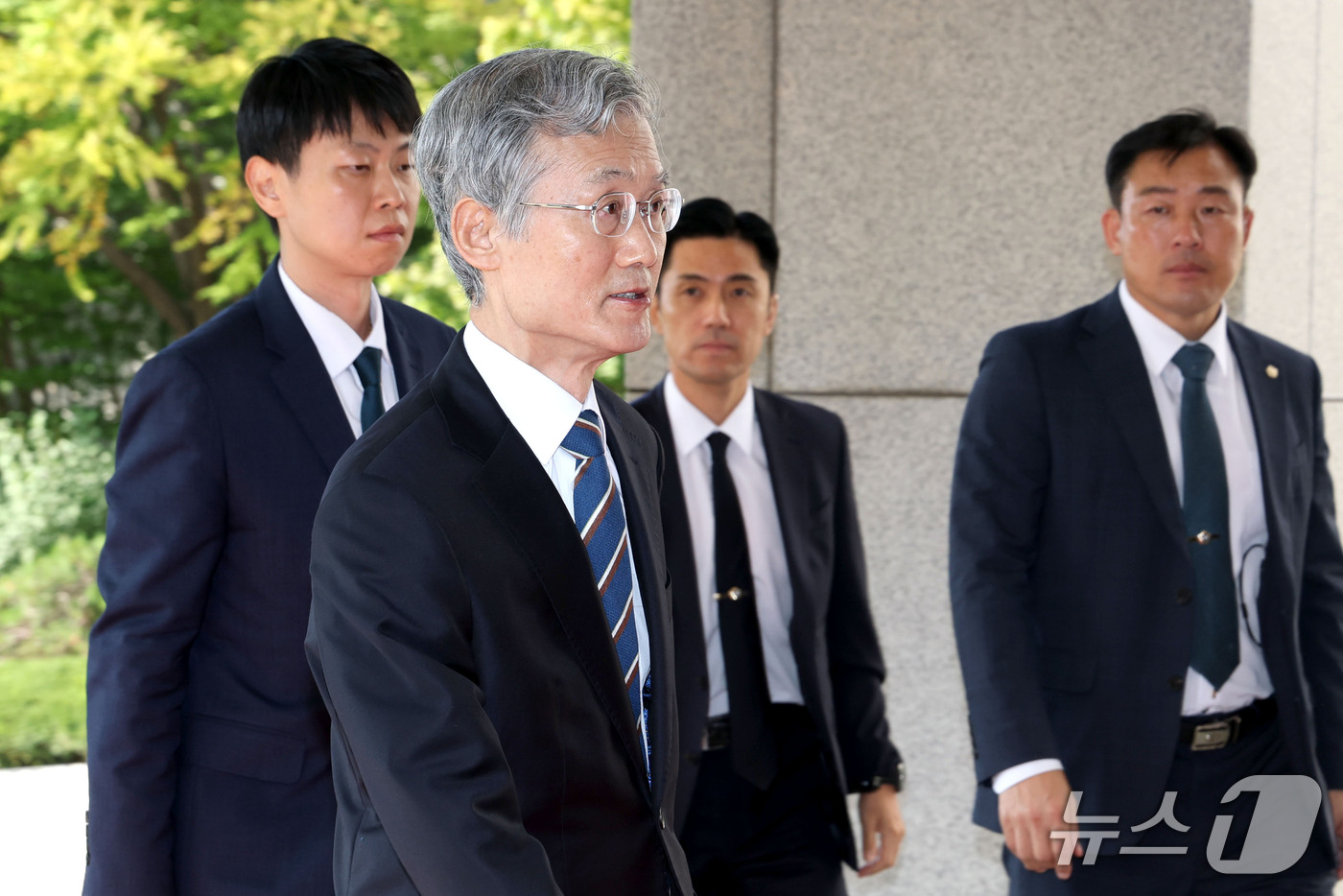 (서울=뉴스1) 이광호 기자 = 조희대 대법원장이 29일 오전 서울 서초구 대법원으로 출근하고 있다. 2026.9.29/뉴스1