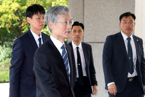 조희대 대법원장 출근길