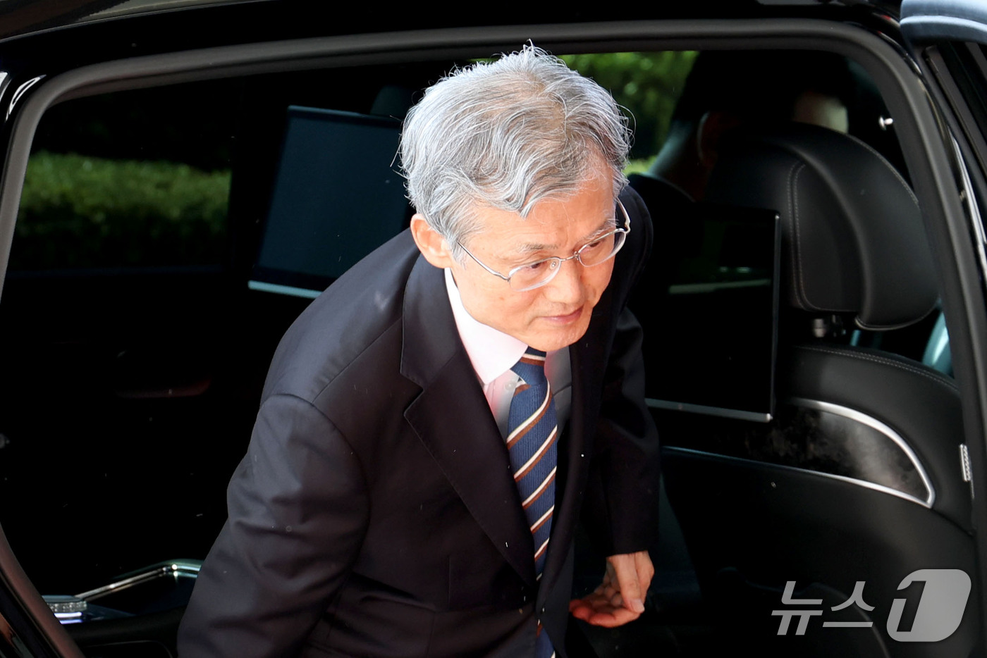 (서울=뉴스1) 이광호 기자 = 조희대 대법원장이 29일 오전 서울 서초구 대법원으로 출근하고 있다. 2026.9.29/뉴스1