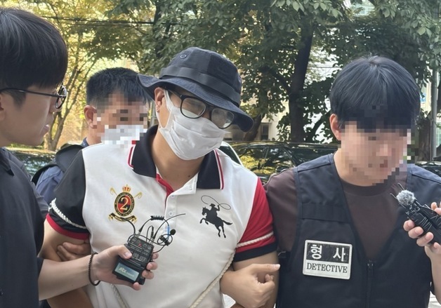 '한강공원 흉기 위협' 40대 남성 영장심사 출석…"잘못한 게 없잖아요"