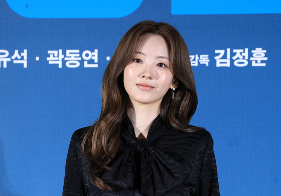 조이현, 눈부신 미모