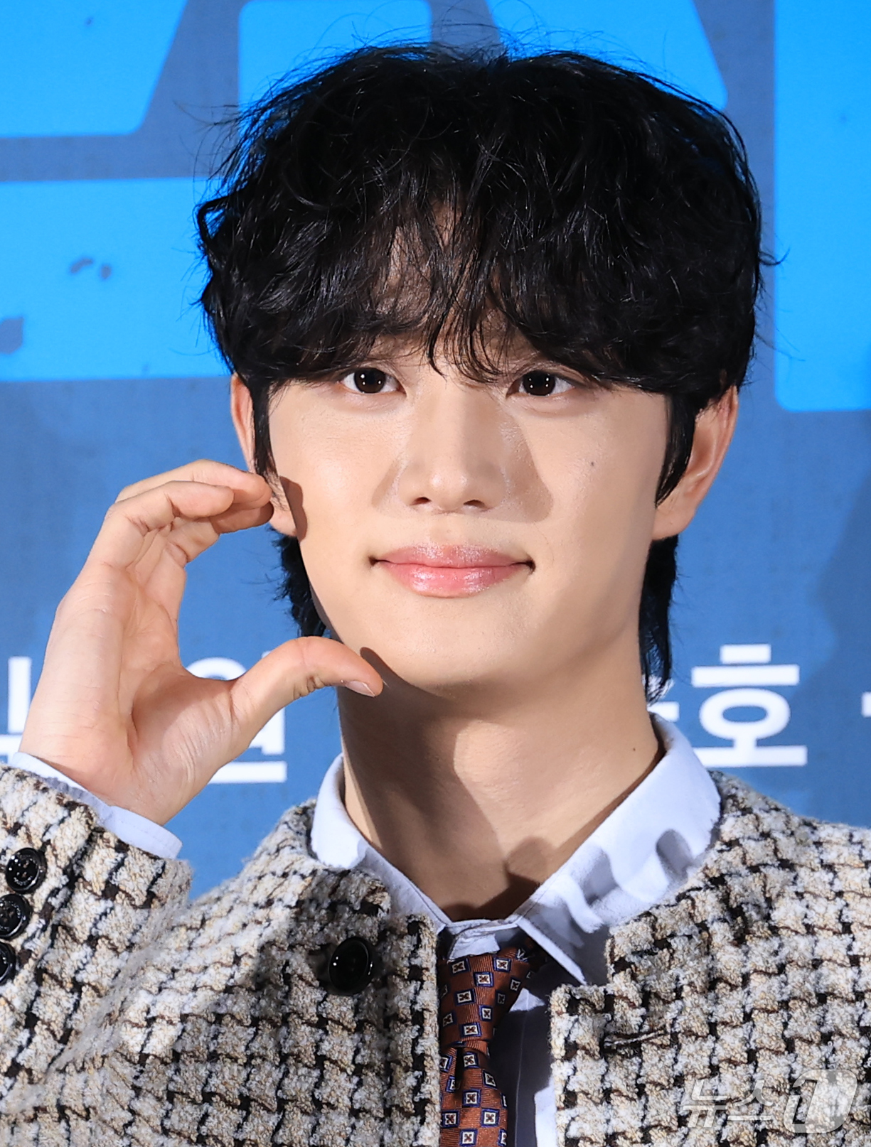 (서울=뉴스1) 권현진 기자 = 배우 김재원이 29일 서울 광진구 롯데시네마 건대입구점에서 열린 영화 '최종면접'(감독 김정훈) 제작보고회에서 포즈를 취하고 있다.‘최종면접’은 최 …