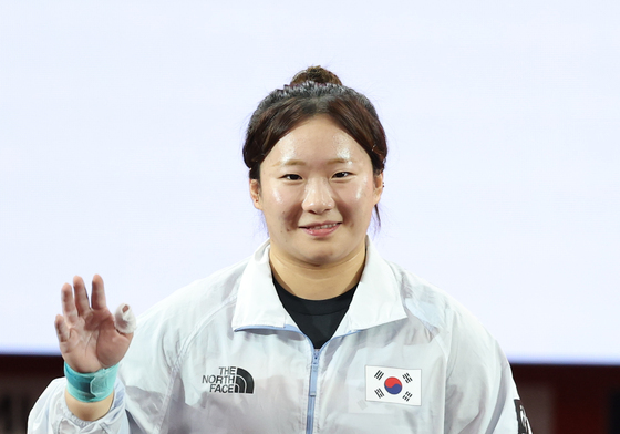 인사하는 전희수