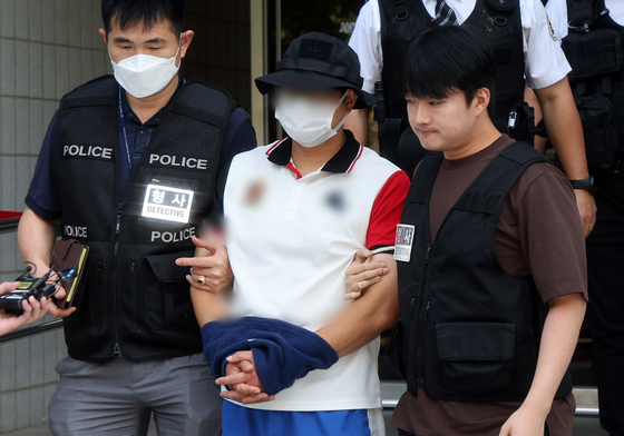 영장실질심사 마친 '한강공원 흉기' 40대男