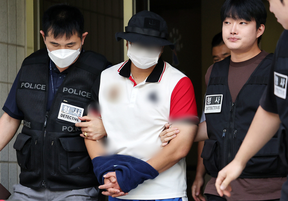 영장실질심사 마친 '한강공원 흉기' 40대男