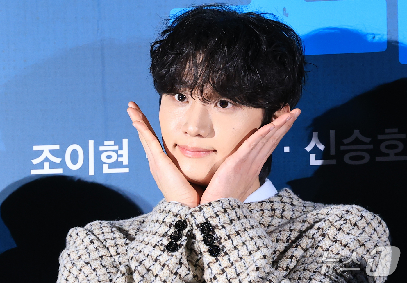 (서울=뉴스1) 권현진 기자 = 배우 김재원이 29일 서울 광진구 롯데시네마 건대입구점에서 열린 영화 '최종면접'(감독 김정훈) 제작보고회에서 포즈를 취하고 있다.‘최종면접’은 최 …