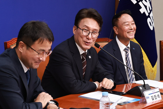 민주, 경남 피지컬AI·교통망 지원 약속…"제조거점 도약 뒷받침"