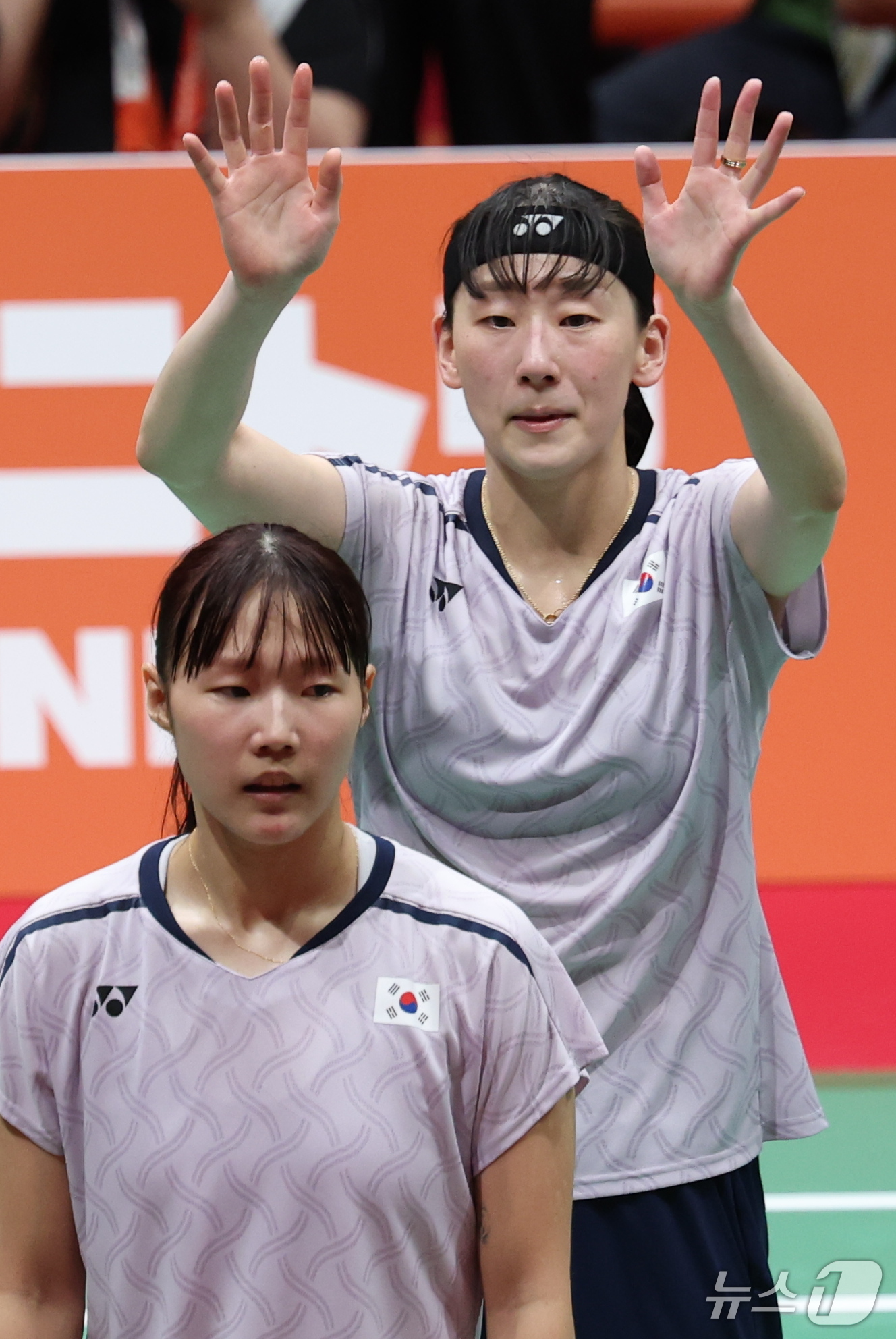 (이치노미야=뉴스1) 안은나 기자 = 대한민국 이소희, 백하나가 29일 일본 이치노미야 시립체육관에서 열린 2026 아이치·나고야 아시안게임 배드민턴 여자 복식 결승전에서 중국 탄 …