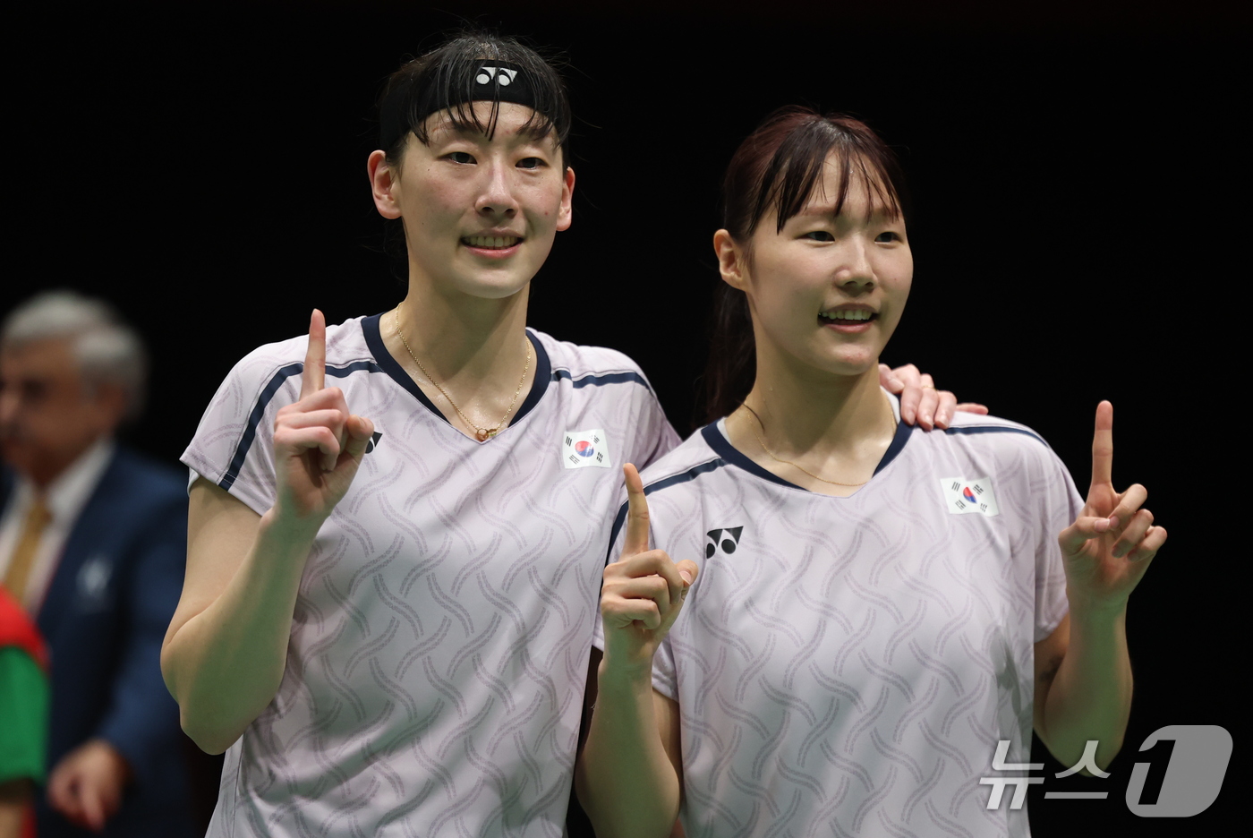 (이치노미야=뉴스1) 김도우 기자 = 대한민국 이소희, 백하나가 29일 일본 이치노미야 시립체육관에서 열린 2026 아이치·나고야 아시안게임 배드민턴 여자 복식 결승전에서 중국 탄 …