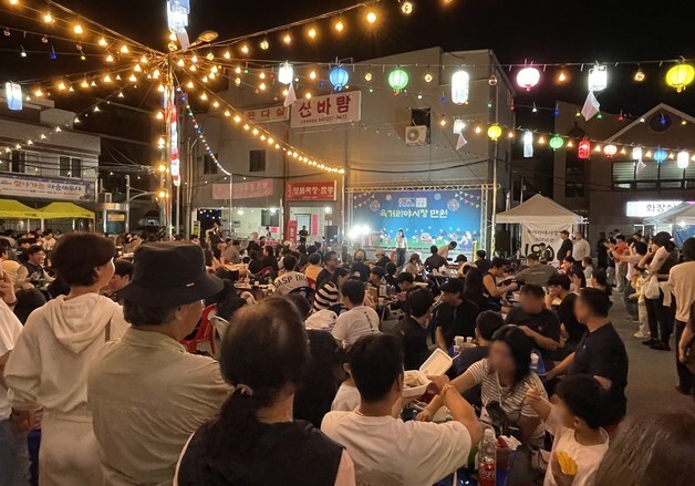 청주 육거리 야시장 '만원' 내달부터 하반기 운영 시작