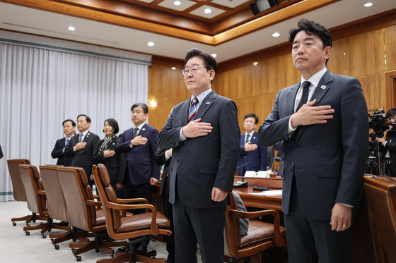메가프로젝트 제3차 민관합동 점검회 참석한 이재명 대통령