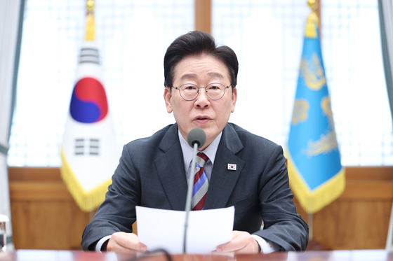 李대통령 "메가프로젝트 산단-정주 묶어 추진…혁신도시 사례 교훈 삼아야"