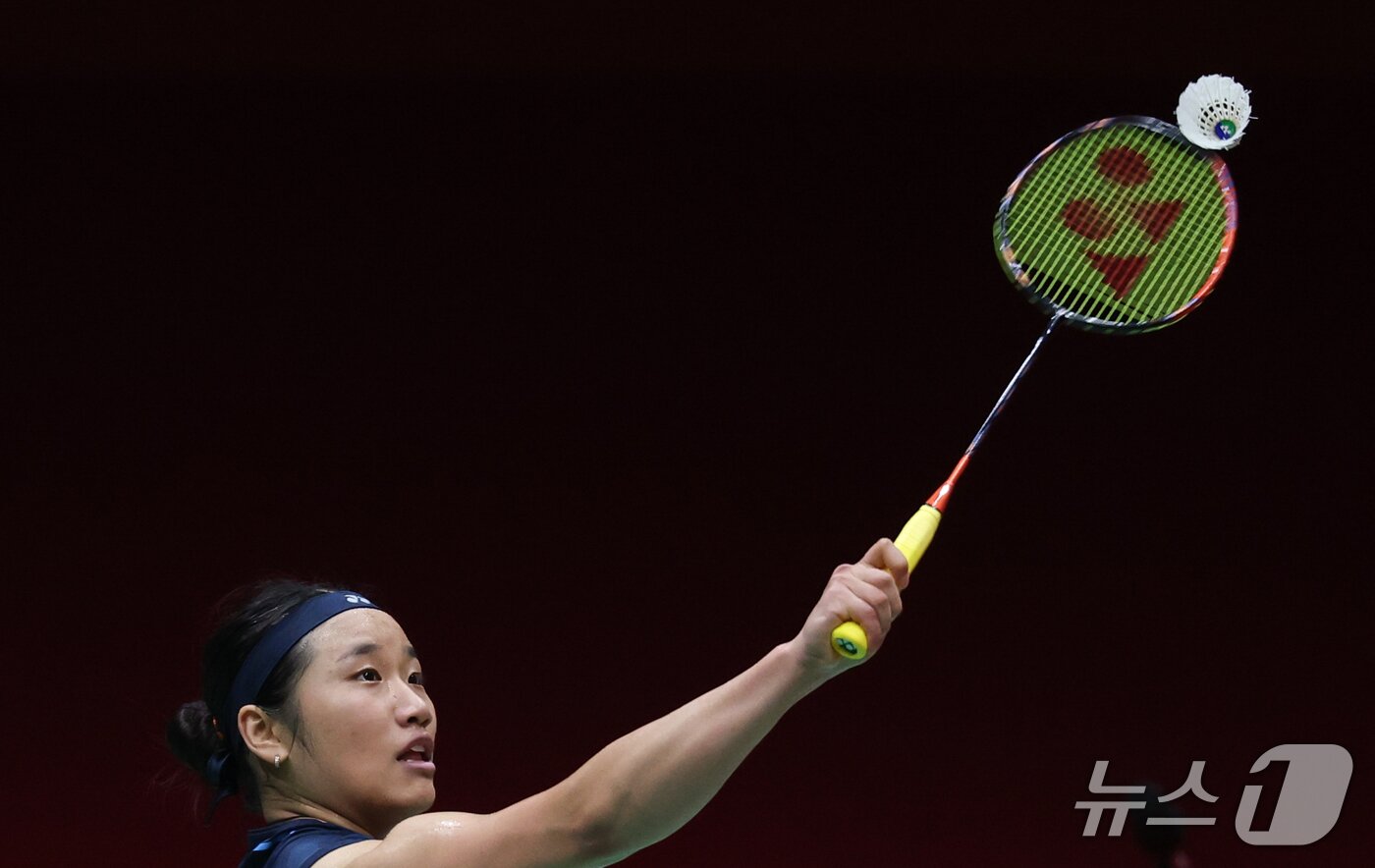 본문 이미지 - 대한민국 안세영이 29일 일본 이치노미야 시립체육관에서 열린 2026 아이치·나고야 아시안게임 배드민턴 여자 단식 결승전에서 일본의 야마구치 아카네와 맞대결을 펼치고 있다. 2026.9.29 ⓒ 뉴스1 안은나 기자