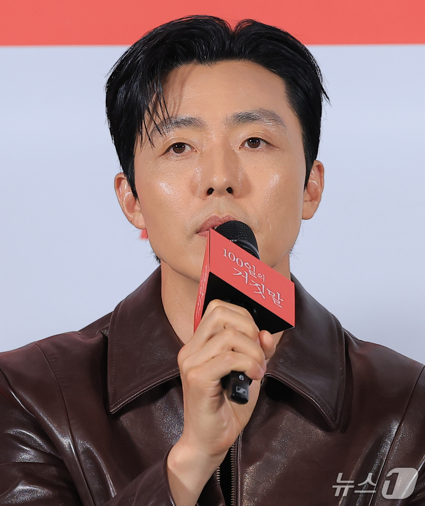 (서울=뉴스1) 권현진 기자 = 배우 이무생이 29일 서울 용산구 CGV 용산아이파크몰에서 열린 tvN 20주년 특별기획 새 토일드라마 '100일의 거짓말' 제작발표회에 참석해 인 …