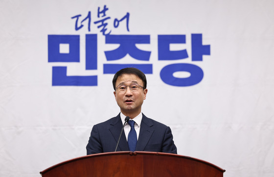 의원총회 발언하는 한병도 원내대표