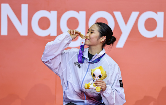 AG 2연패 안세영 '싱글벙글'