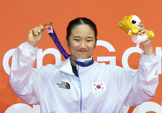 안세영 '금빛 미소'