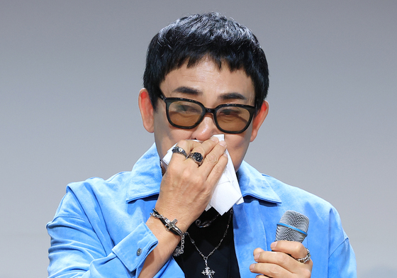 '40주년' 이승철, 왈칵 눈물…"살아온 게 주마등처럼 떠올라" [N현장]