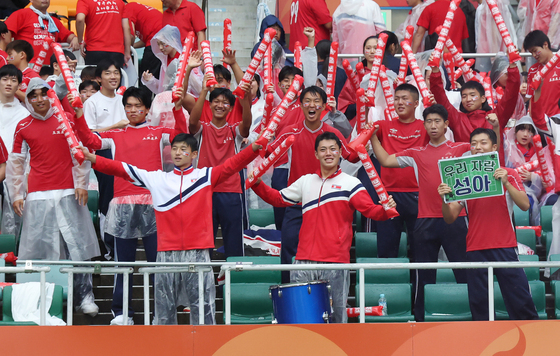 북한 여자 축구 인기