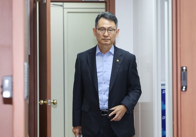 재경차관 "공공기관 20% 정비…중복·비핵심 덜고 분산 기능 연결"