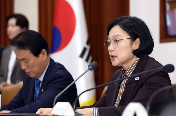한 총리 "군 복무가 불이익돼선 안돼…공공 상해·실손보험 도입"