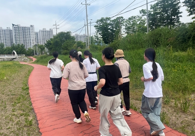 점심시간 30분 가볍게 몸 활동…증평군보건소 '런치런' 운영