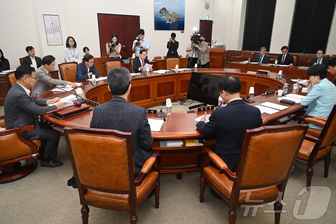 (서울=뉴스1) 국회사진기자단 = 이양수 국회 정보위원회 위원장이 3일 오전 서울 여의도 국회에서 정보위원회 제2차 전체회의를 주재하고 있다. 2026.9.3/뉴스1