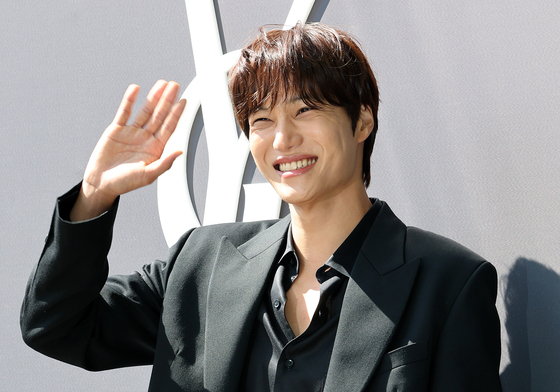 엑소 카이, 넘치는 행복 바이러스