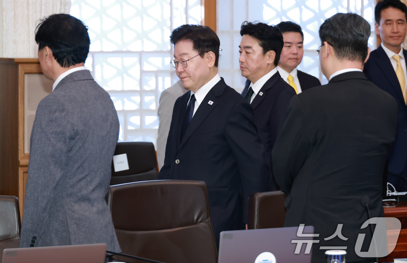 (서울=뉴스1) 허경 기자 = 이재명 대통령이 3일 청와대에서 열린 수석보좌관회의에 입장하고 있다. (청와대통신사진기자단) 2026.9.3/뉴스1