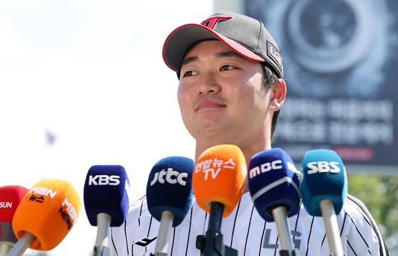 고우석 '3년 만에 잠실야구장으로'
