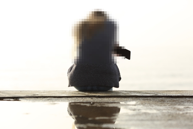 "내 결혼식서 오열한 남편 여사친…늦은 밤에도 연락" 아내 불쾌