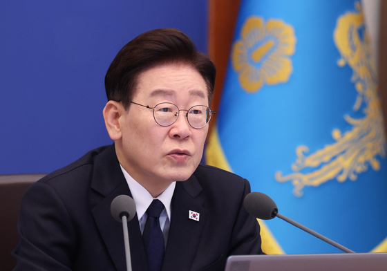 수석보좌관회의 발언하는 이재명 대통령