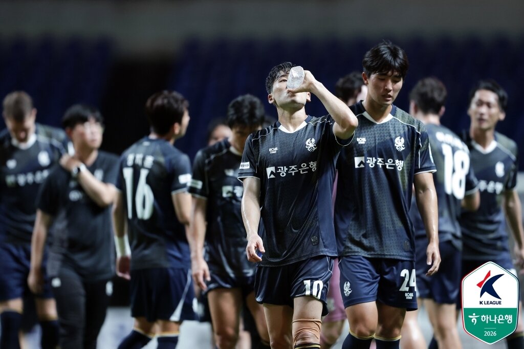 본문 이미지 - 24경기 연속 승리가 없는 광주FC. (한국프로축구연맹 제공)