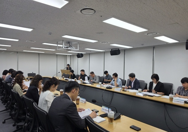 경기도, 돌봄사업 재구조화 추진…"유사·중복 줄이고 핵심사업 강화"