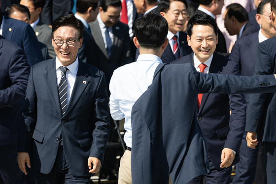 국회의원 단체사진 촬영 마친 여야 대표