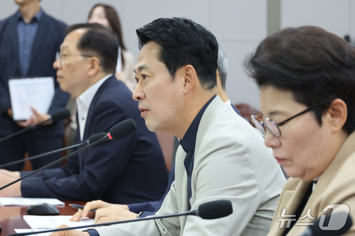 (서울=뉴스1) 신웅수 기자 = 장동혁 국민의힘 대표가 30일 서울 여의도 국회 의원회관에서 열린 굿모닝 수요 정책 아카데미에서 인사말을 하고 있다. 2026.9.30/뉴스1