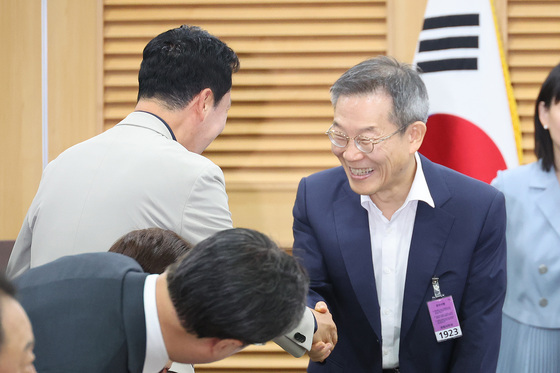 인사하는 장동혁 대표·이종호 전 장관