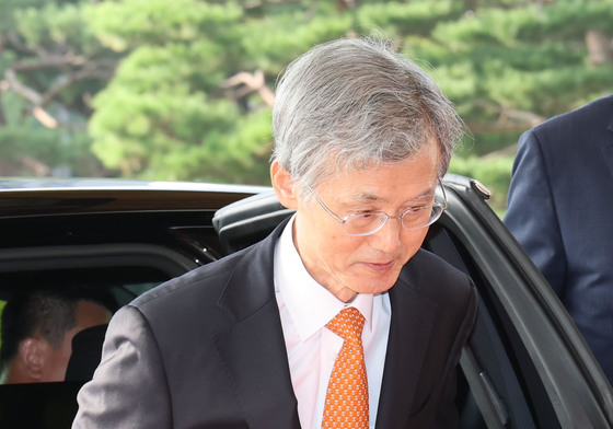 조희대 대법원장 출근길