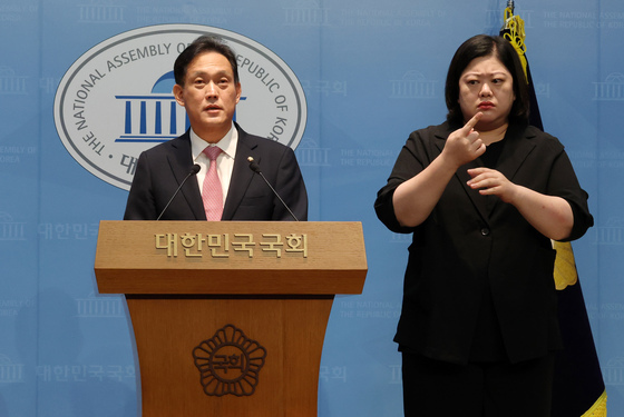 김태규, 영화 암살자들 관련 기자회견