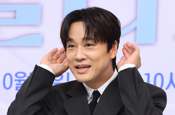 차태현 '탑백귀'로 돌아온 쌍천만 배우